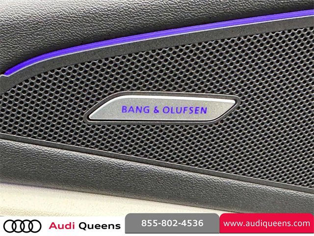 Used 2025 Audi Q6 e-tron Premium Plus image 17