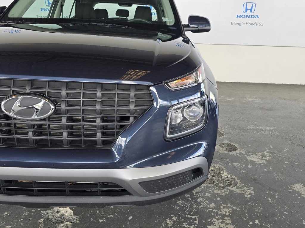 Used 2024 Hyundai Venue SE image 31