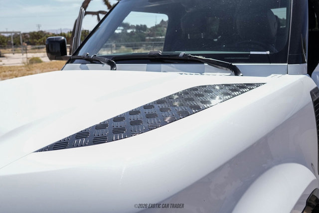 Used 2023 Land Rover Defender 90 X-Dynamic SE image 74