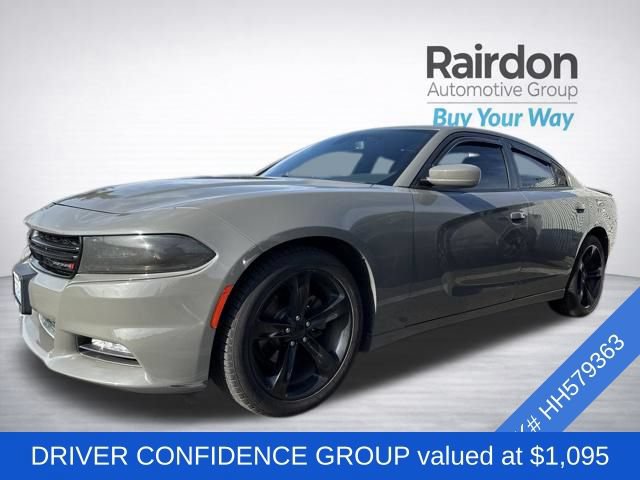 Used 2017 Dodge Charger SXT w/ Plus Group RWD image 3