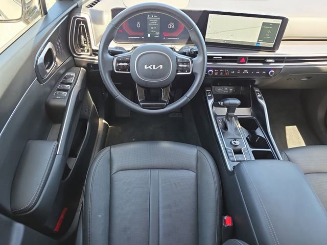 Used 2025 Kia Sorento S w/ Panoramic Sunroof Package FWD image 12