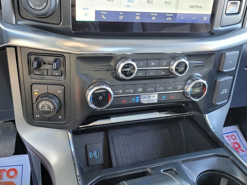 Used 2022 Ford F150 Lariat image 21