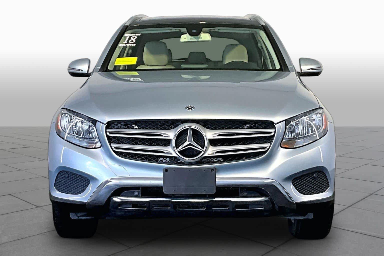 Used 2018 Mercedes-Benz GLC 300 4MATIC image 4