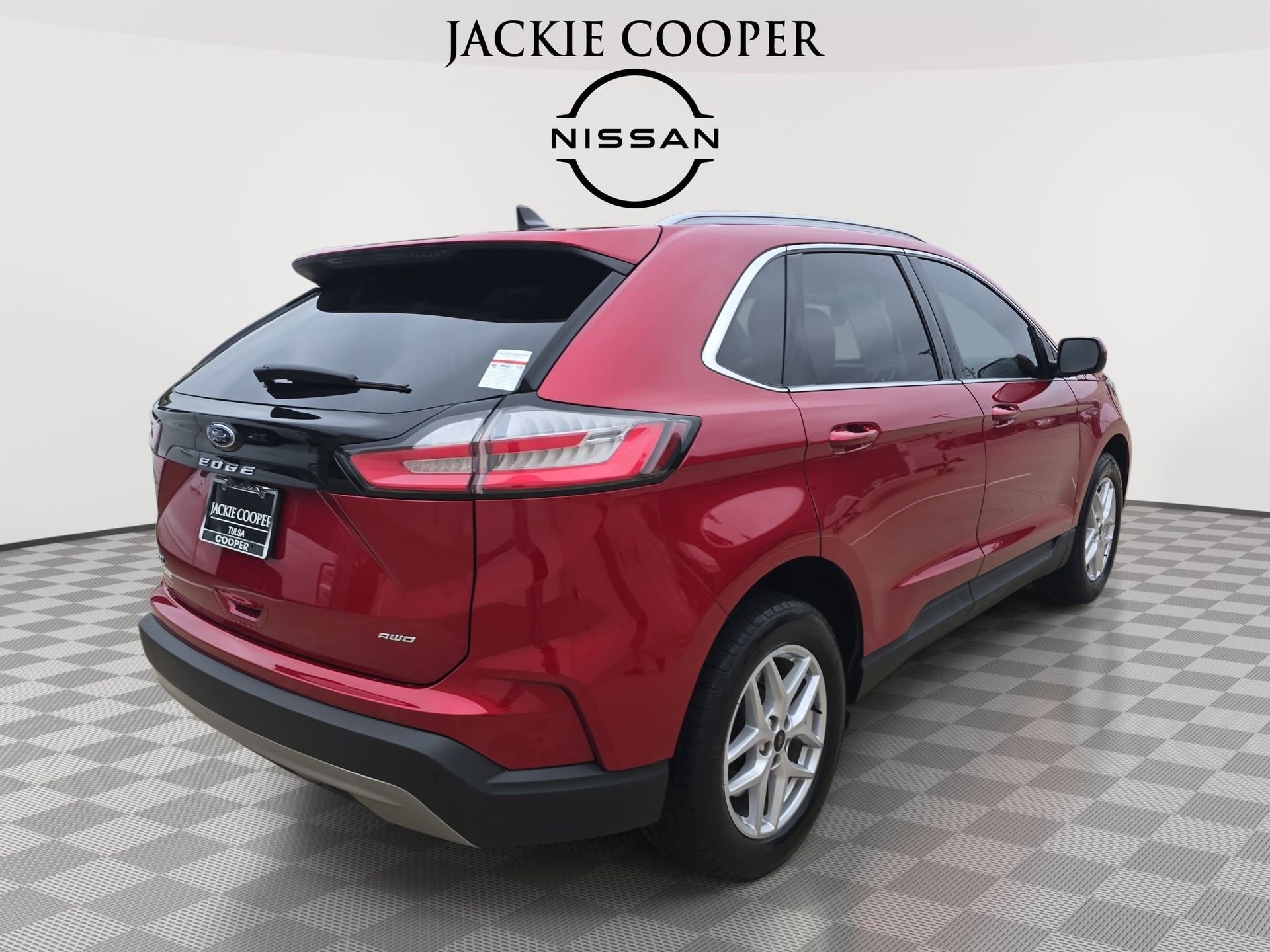 Used 2024 Ford Edge SEL w/ Convenience Package AWD/4WD image 5