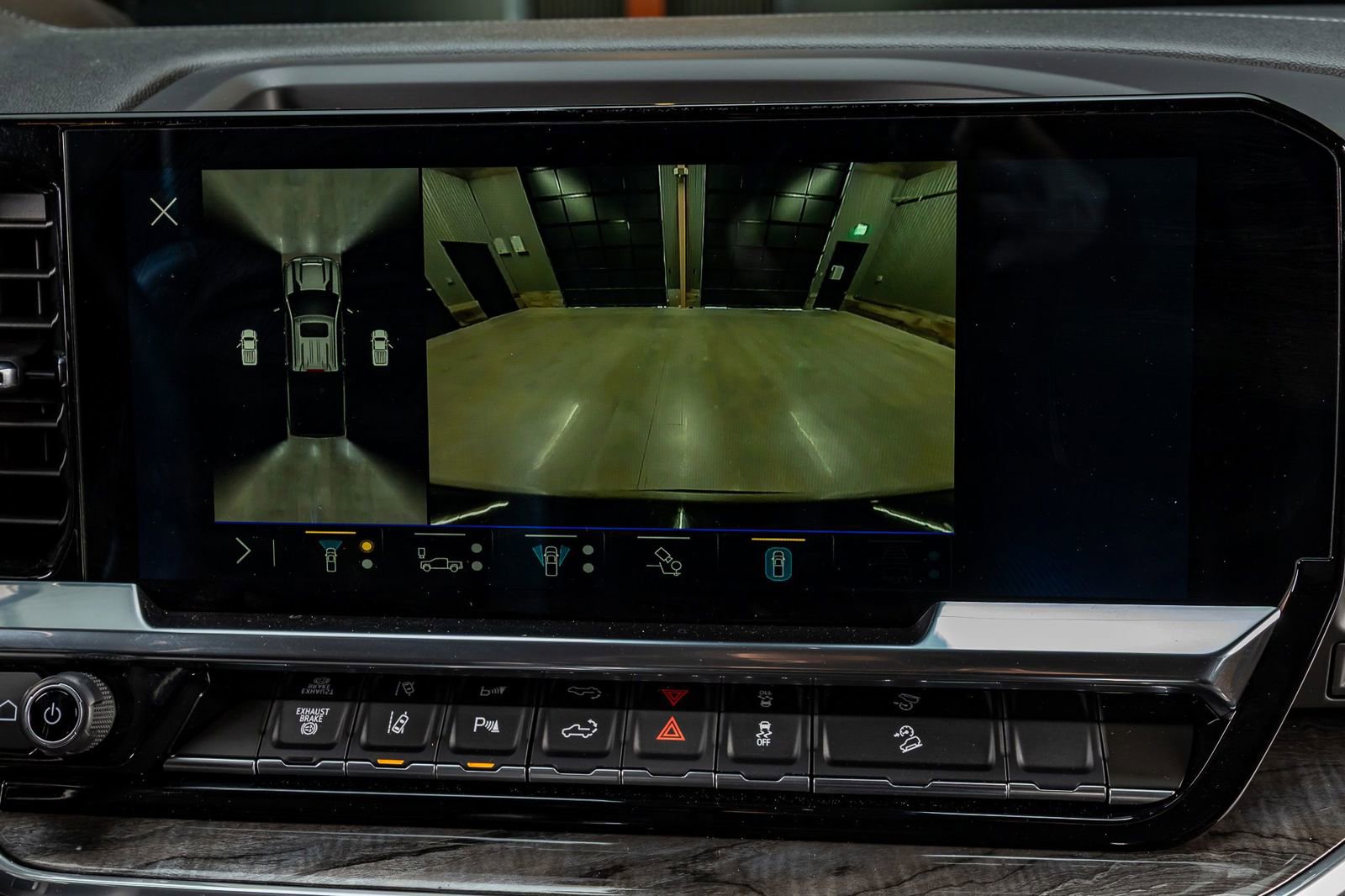 Used 2025 Chevrolet Silverado 3500 LTZ w/ LTZ Plus Package image 26