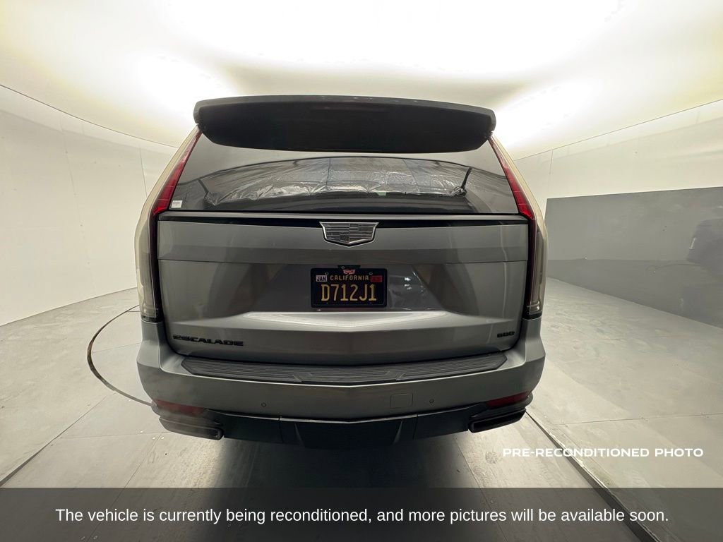 Used 2023 Cadillac Escalade Sport Platinum w/ LPO, ONYX Package image 4