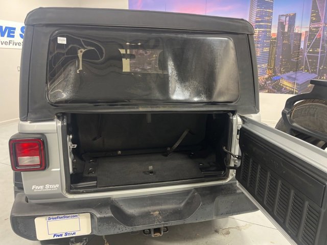 Used 2022 Jeep Wrangler Sport image 27