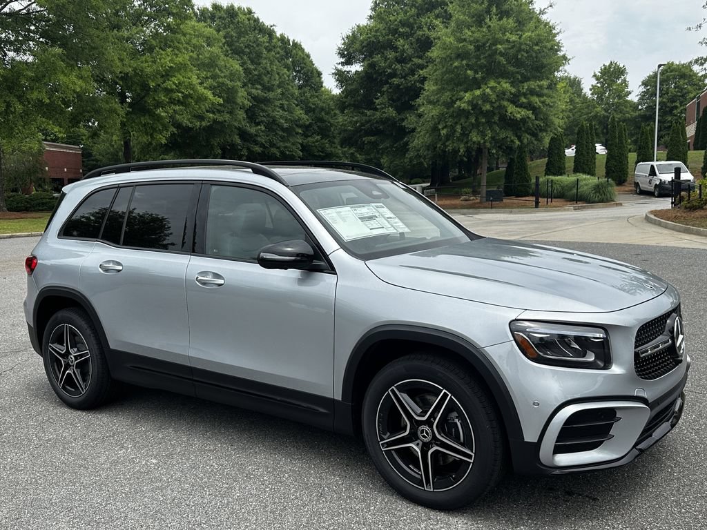 New 2026 Mercedes-Benz GLB 250 image 2