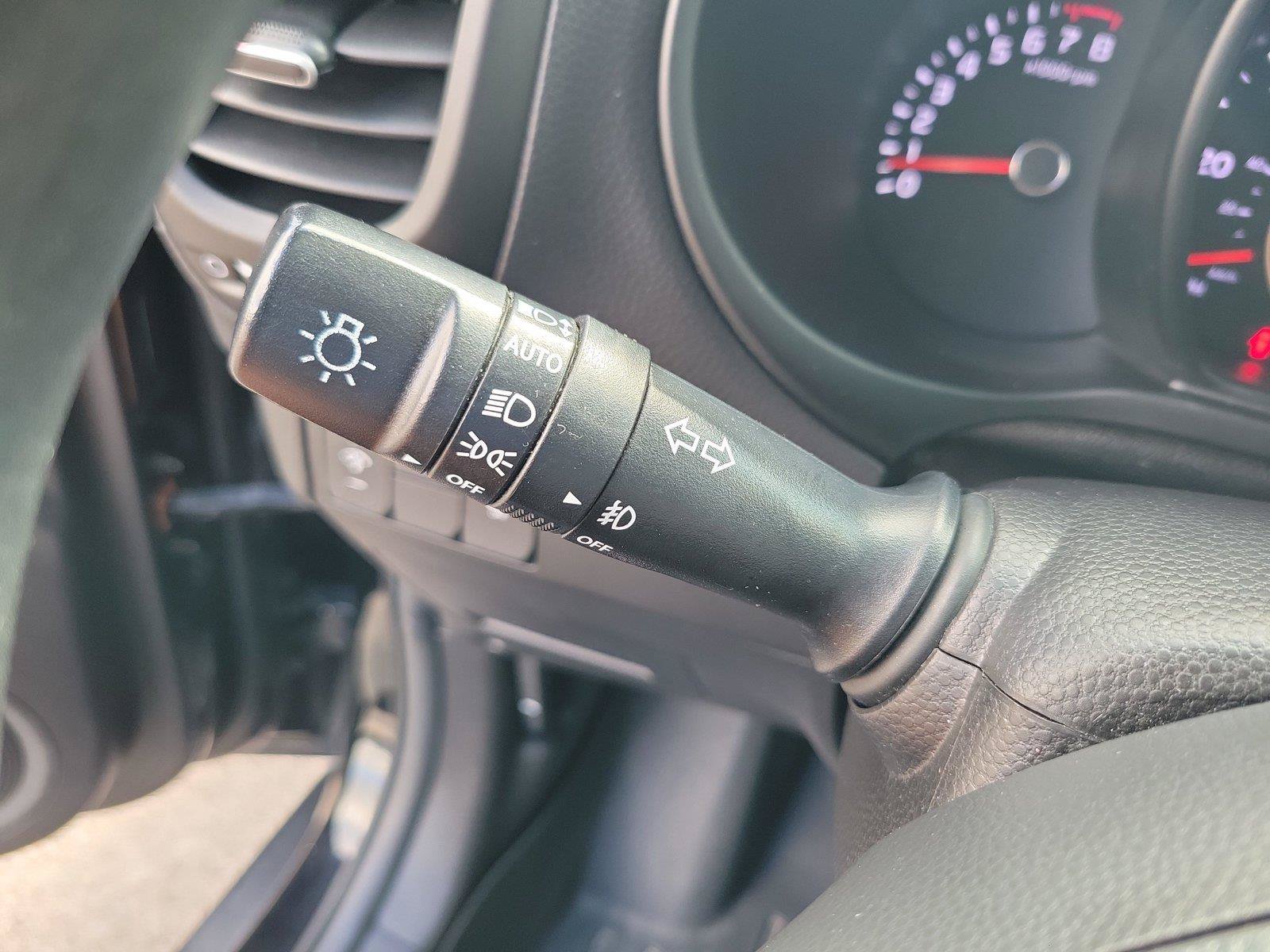 Used 2018 Kia Soul + FWD image 29