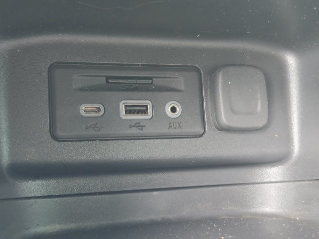 Used 2022 Chevrolet Equinox LT FWD image 28