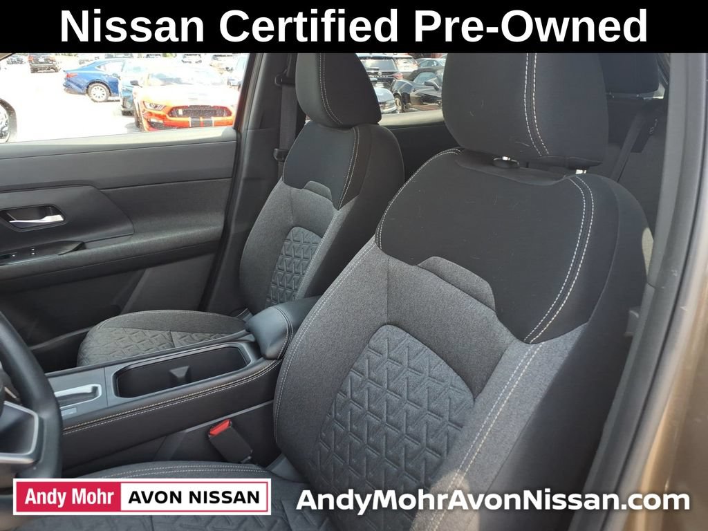 Certified 2025 Nissan Kicks SV AWD/4WD image 15