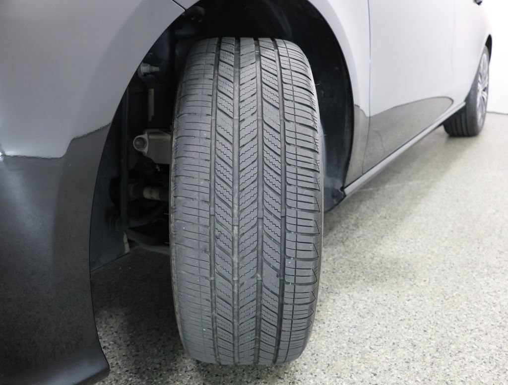 Certified 2023 Mercedes-Benz CLA 250 4MATIC image 4