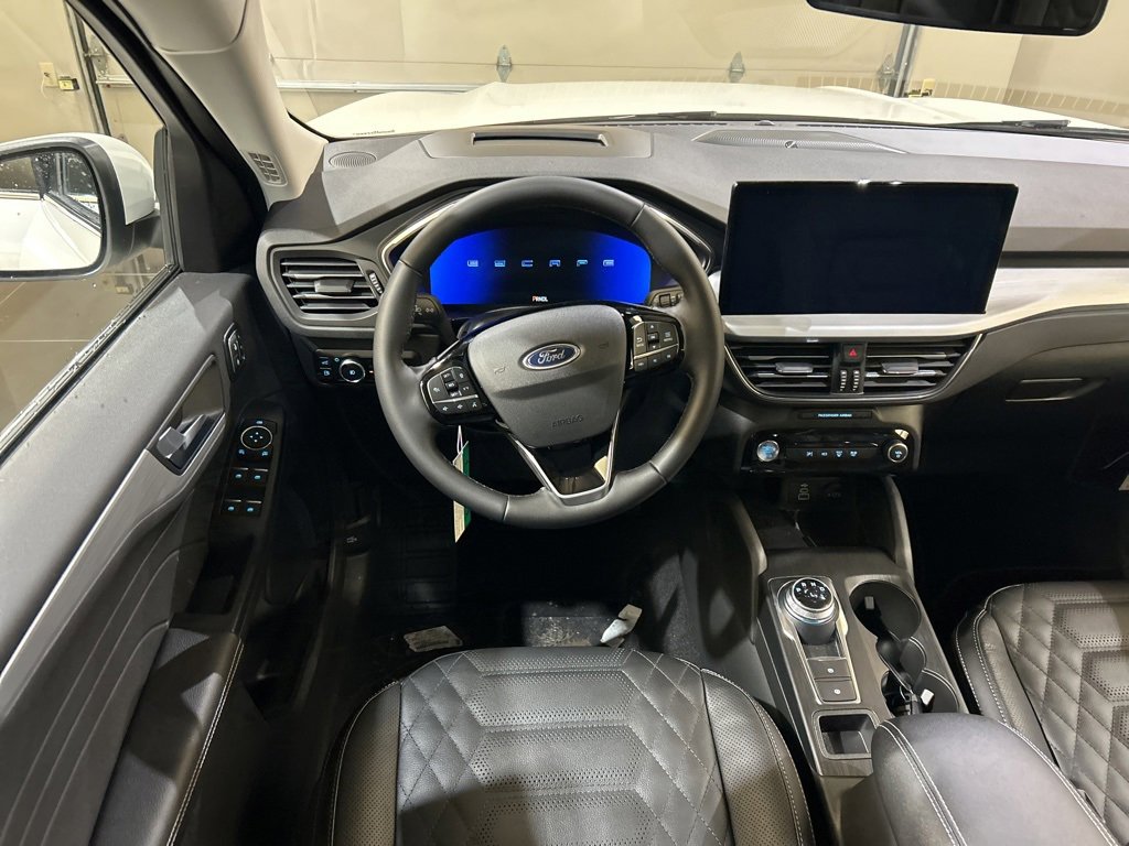 Used 2024 Ford Escape Base w/ PHEV Premium Package image 13