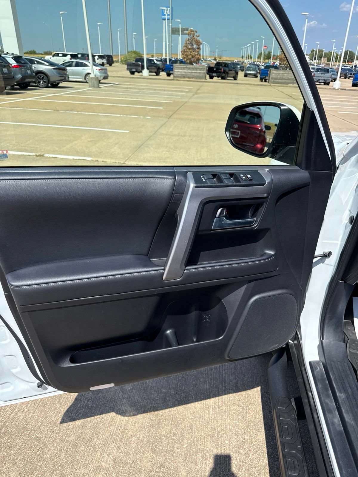 Used 2024 Toyota 4Runner SR5 Premium w/ Moonroof Package AWD/4WD image 11