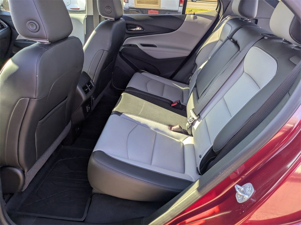 Used 2021 Chevrolet Equinox Premier image 32