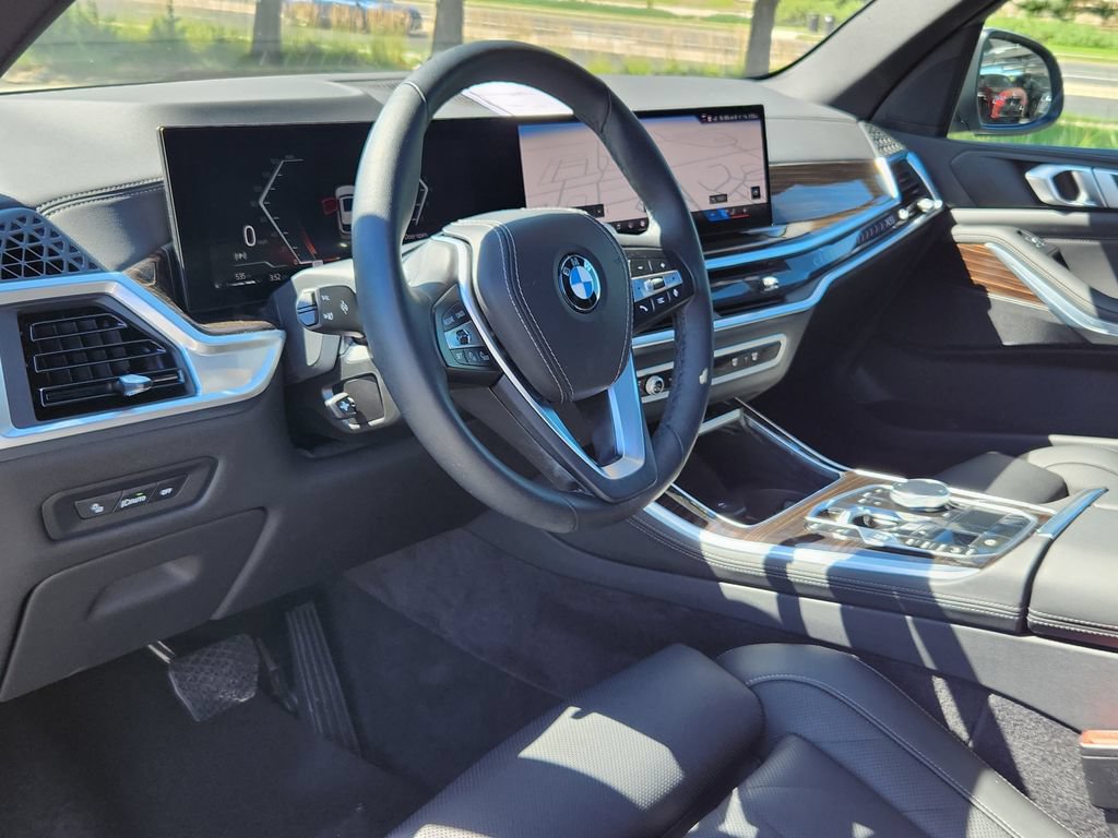 Used 2024 BMW X5 xDrive40i AWD/4WD image 8