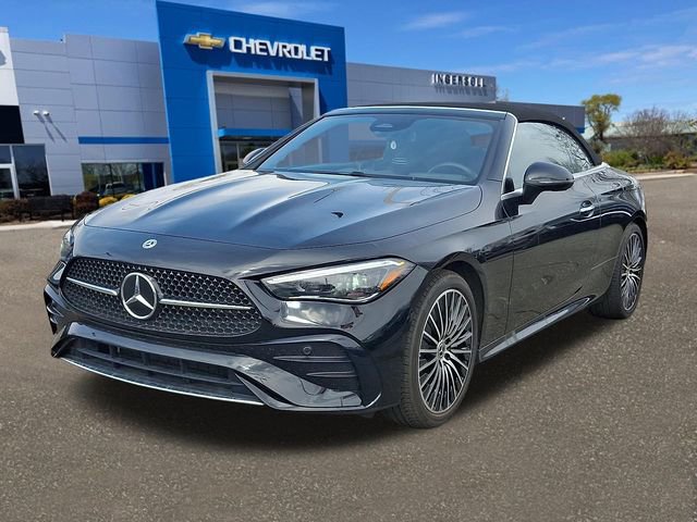 Used 2024 Mercedes-Benz CLE 450 4MATIC Cabriolet image 32