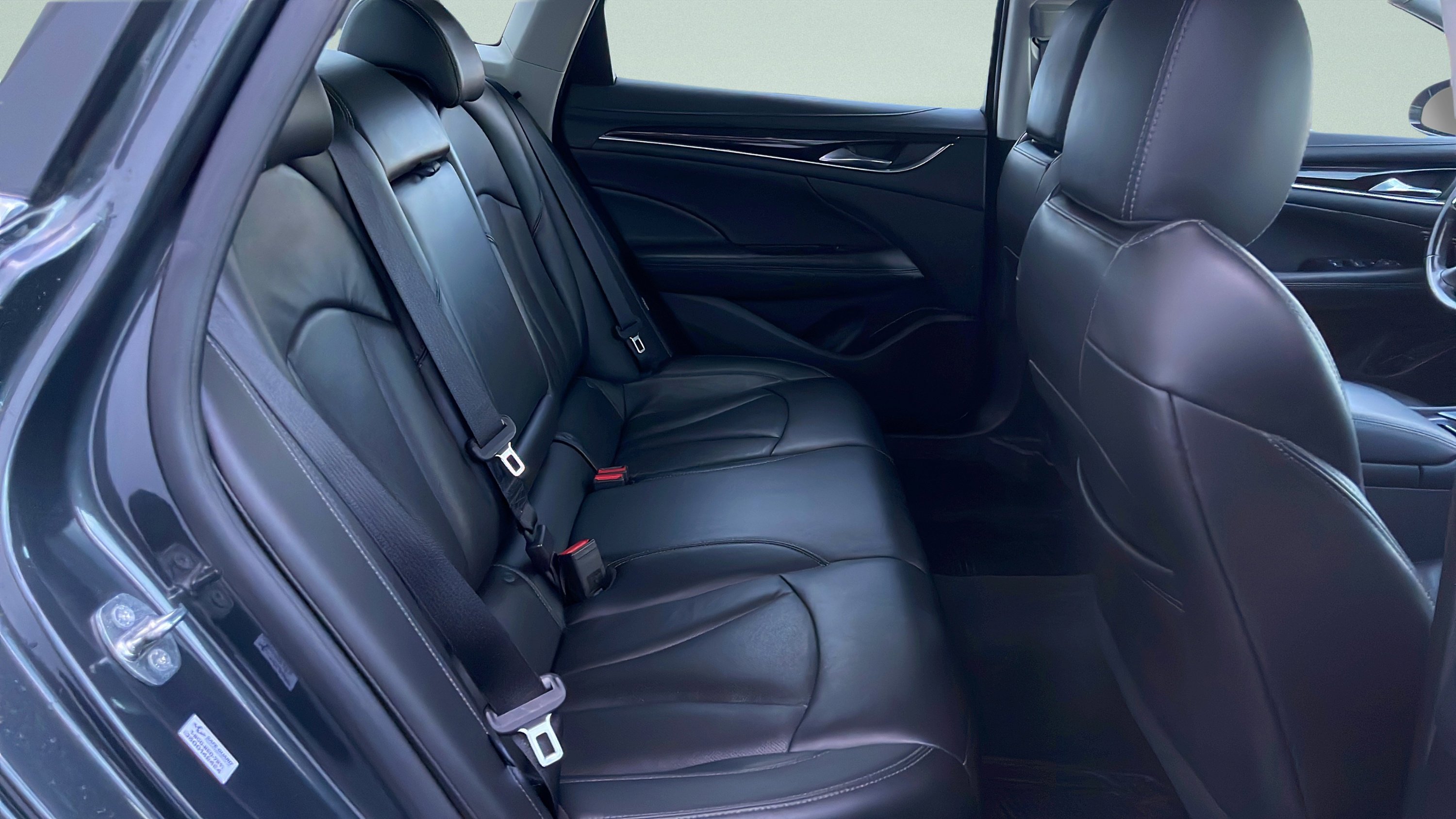 Used 2017 Buick LaCrosse Essence w/ Sun and Shade Package FWD image 25