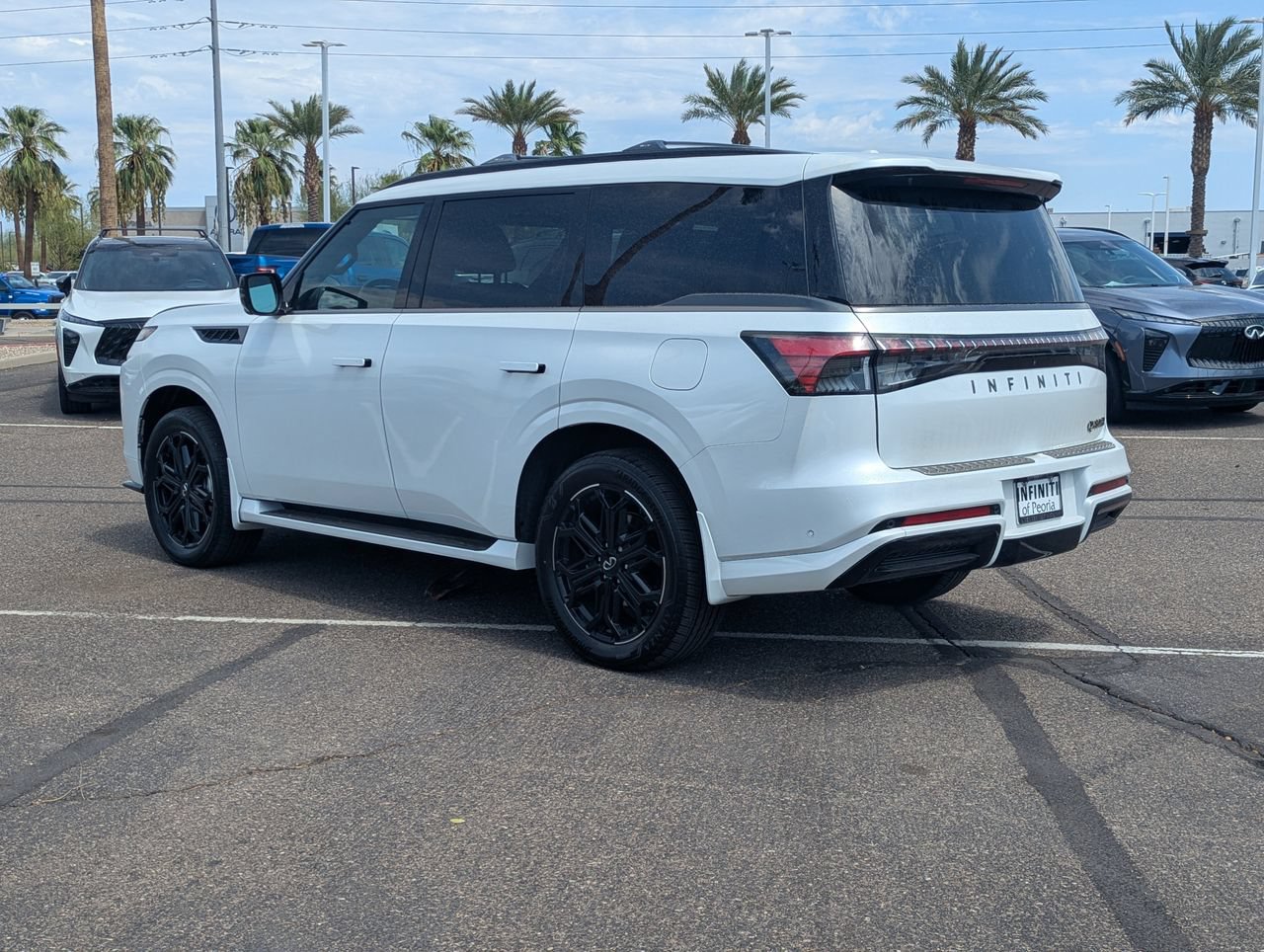 New 2027 INFINITI QX80 Sensory w/ Sport Exterior Package AWD/4WD image 3