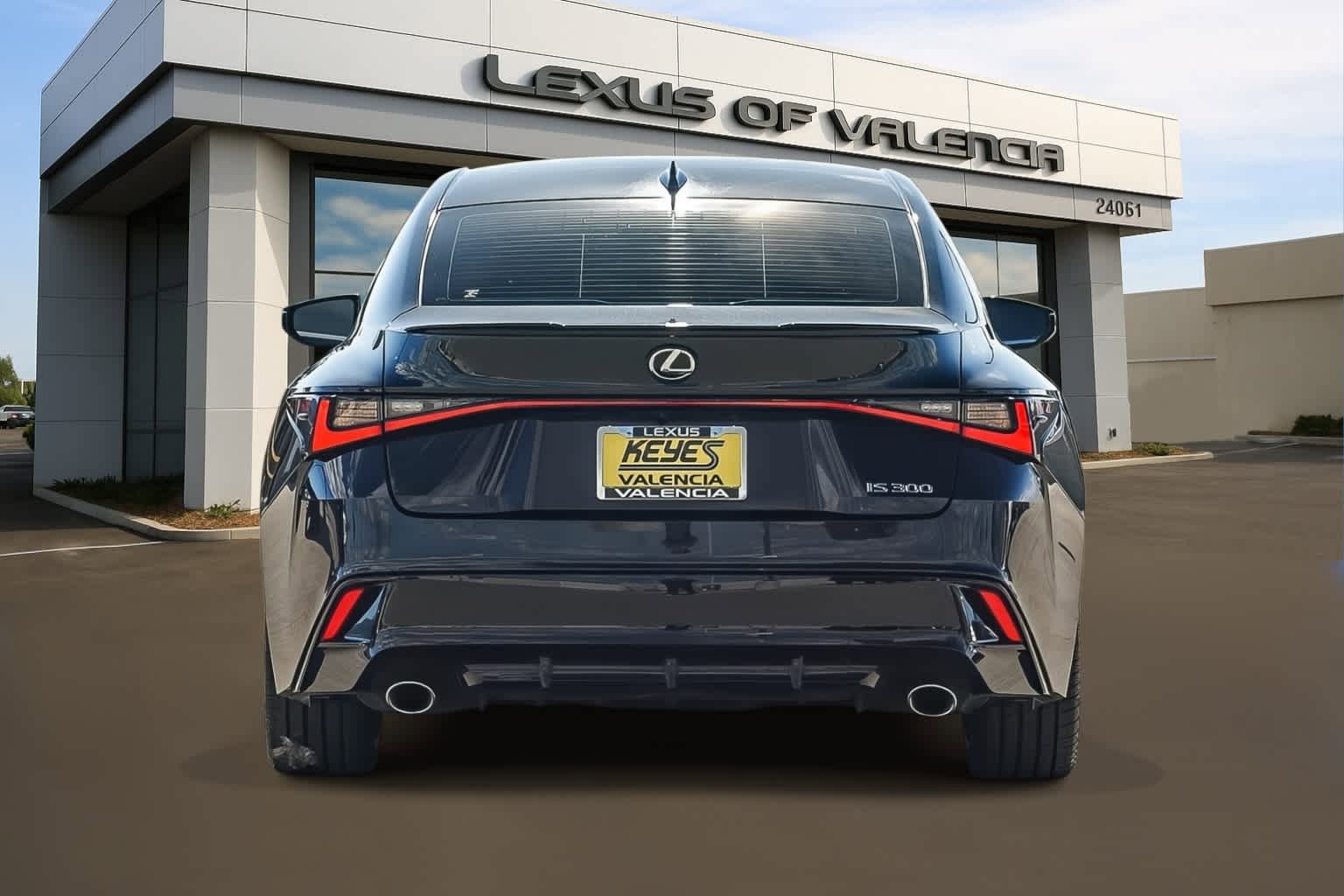 Used 2024 Lexus IS 300 F Sport RWD image 3