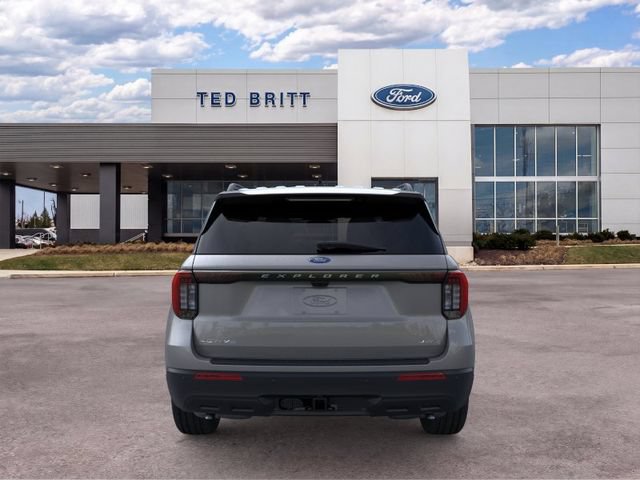 New 2026 Ford Explorer Active AWD/4WD image 6
