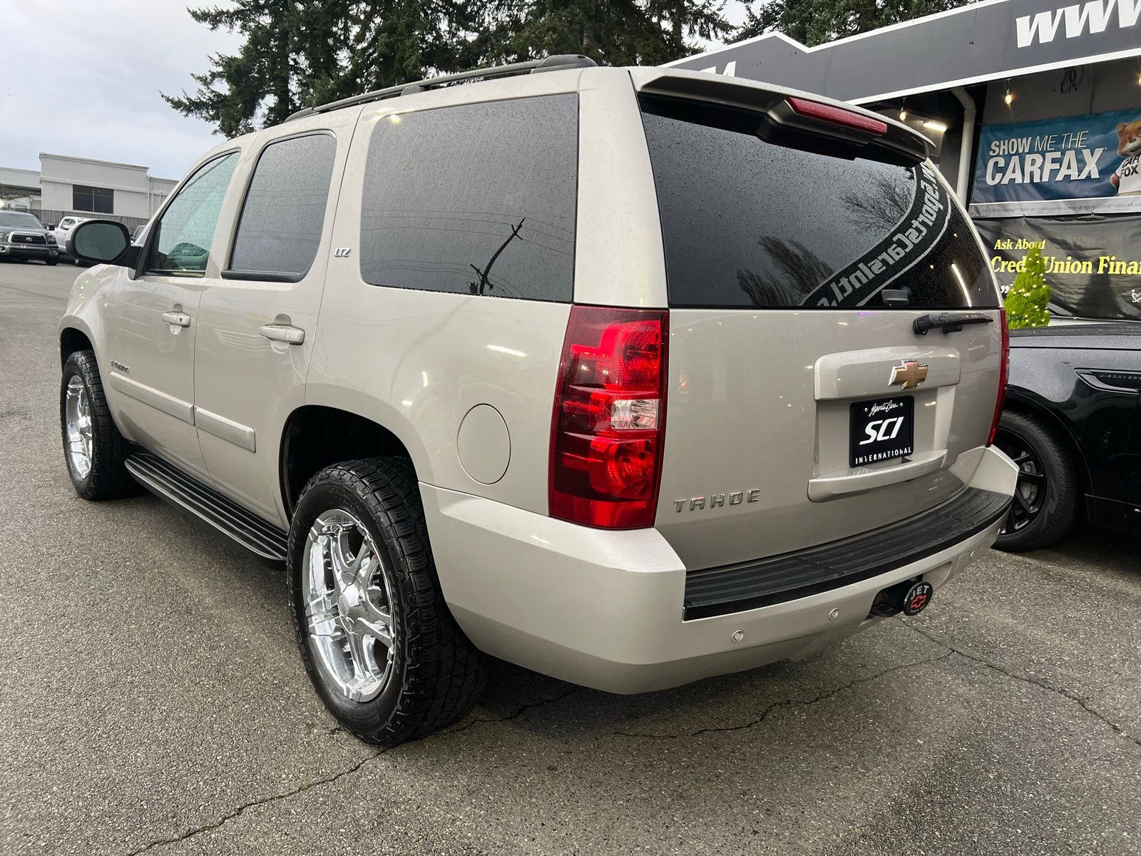 Used 2007 Chevrolet Tahoe LTZ w/ LTZ Preferred Equipment Group image 8