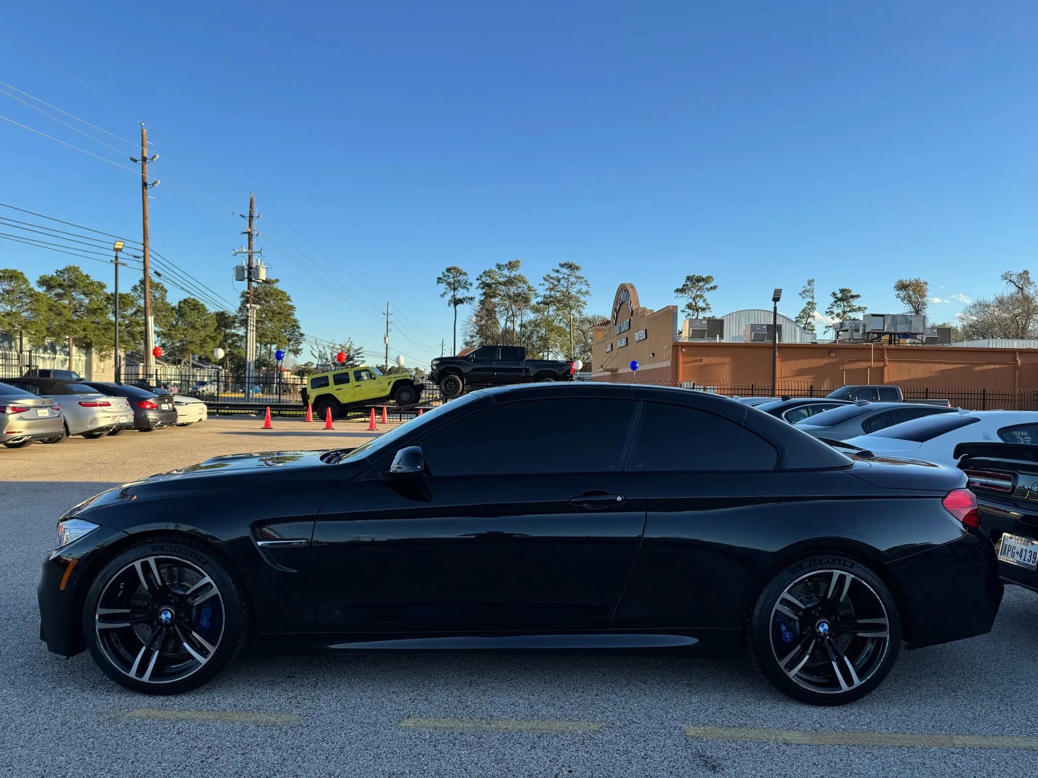Used 2015 BMW M4 Convertible image 57