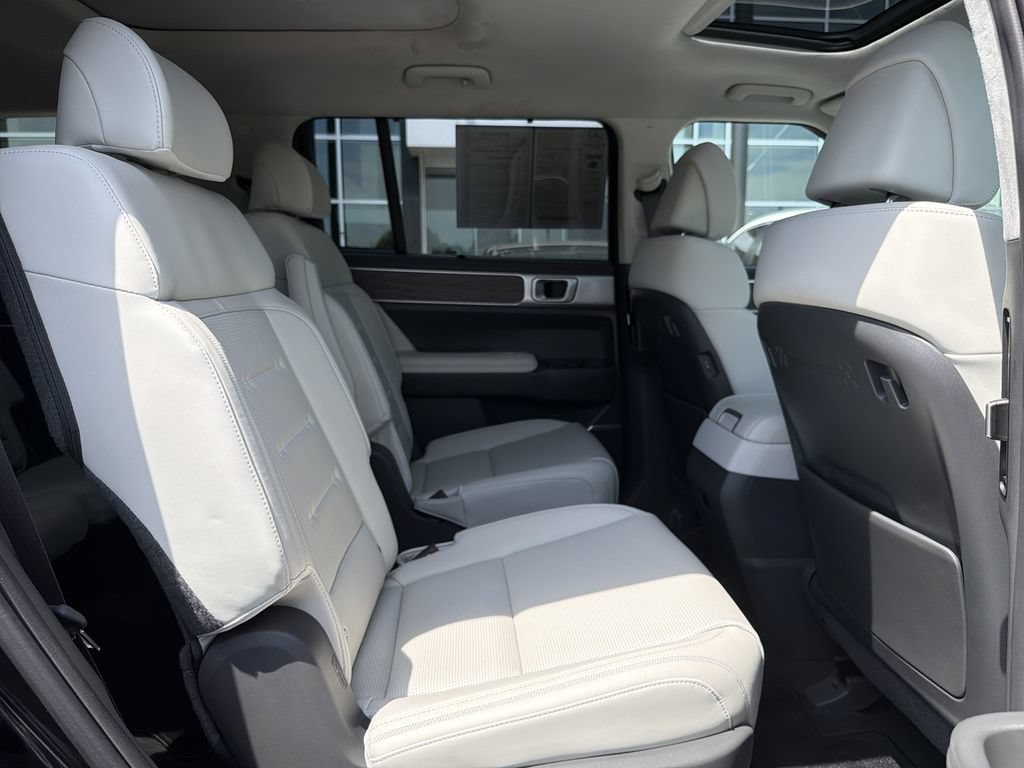 Used 2024 Hyundai Santa Fe Calligraphy AWD/4WD image 21