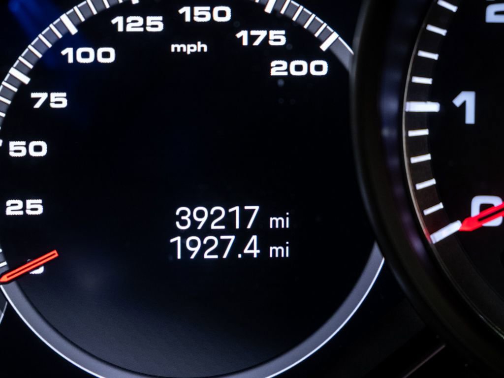 Certified 2023 Porsche Cayenne Turbo AWD/4WD image 12