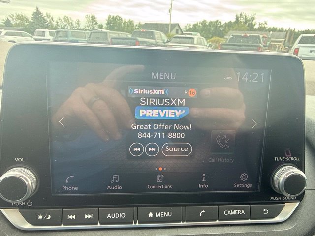 Used 2021 Nissan Rogue SV AWD/4WD image 21