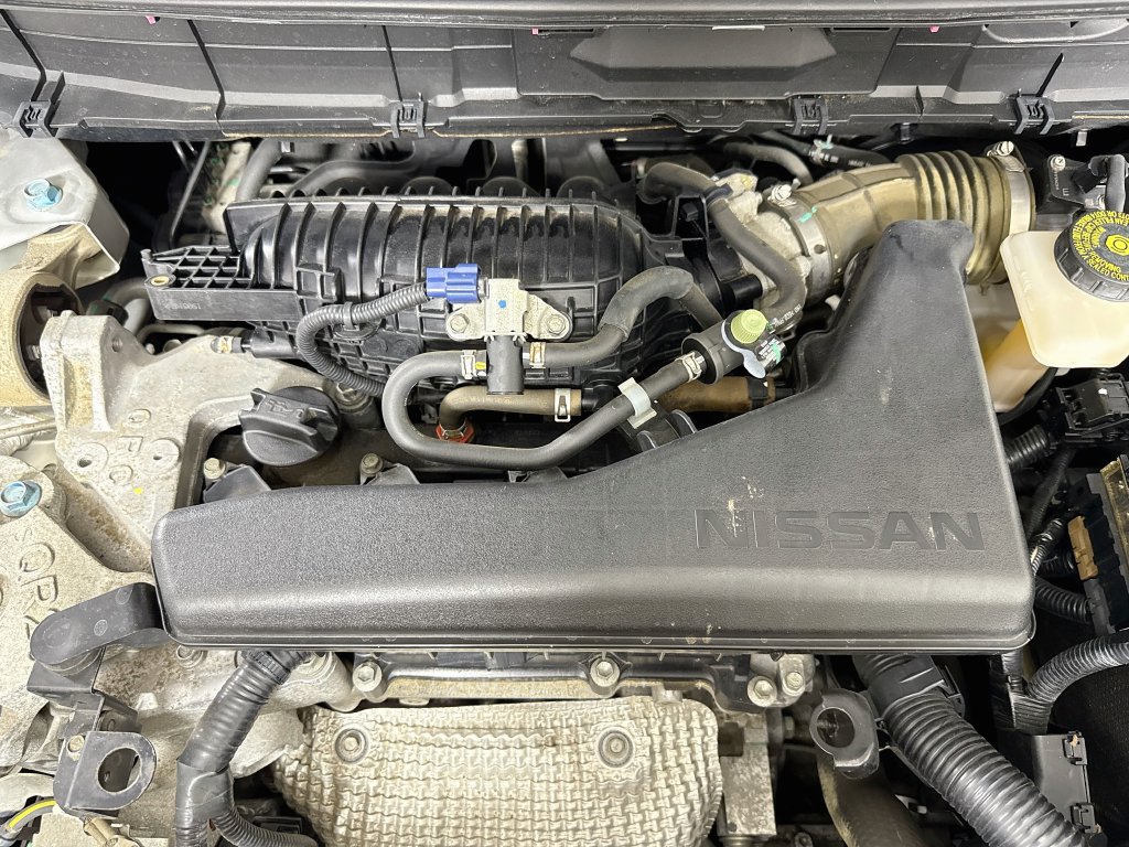 Used 2016 Nissan Rogue S AWD/4WD image 24