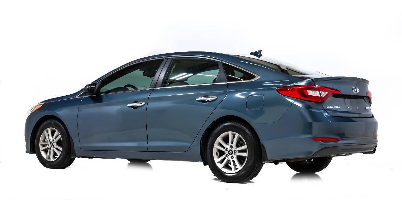 Used 2016 Hyundai Sonata SE FWD image 4