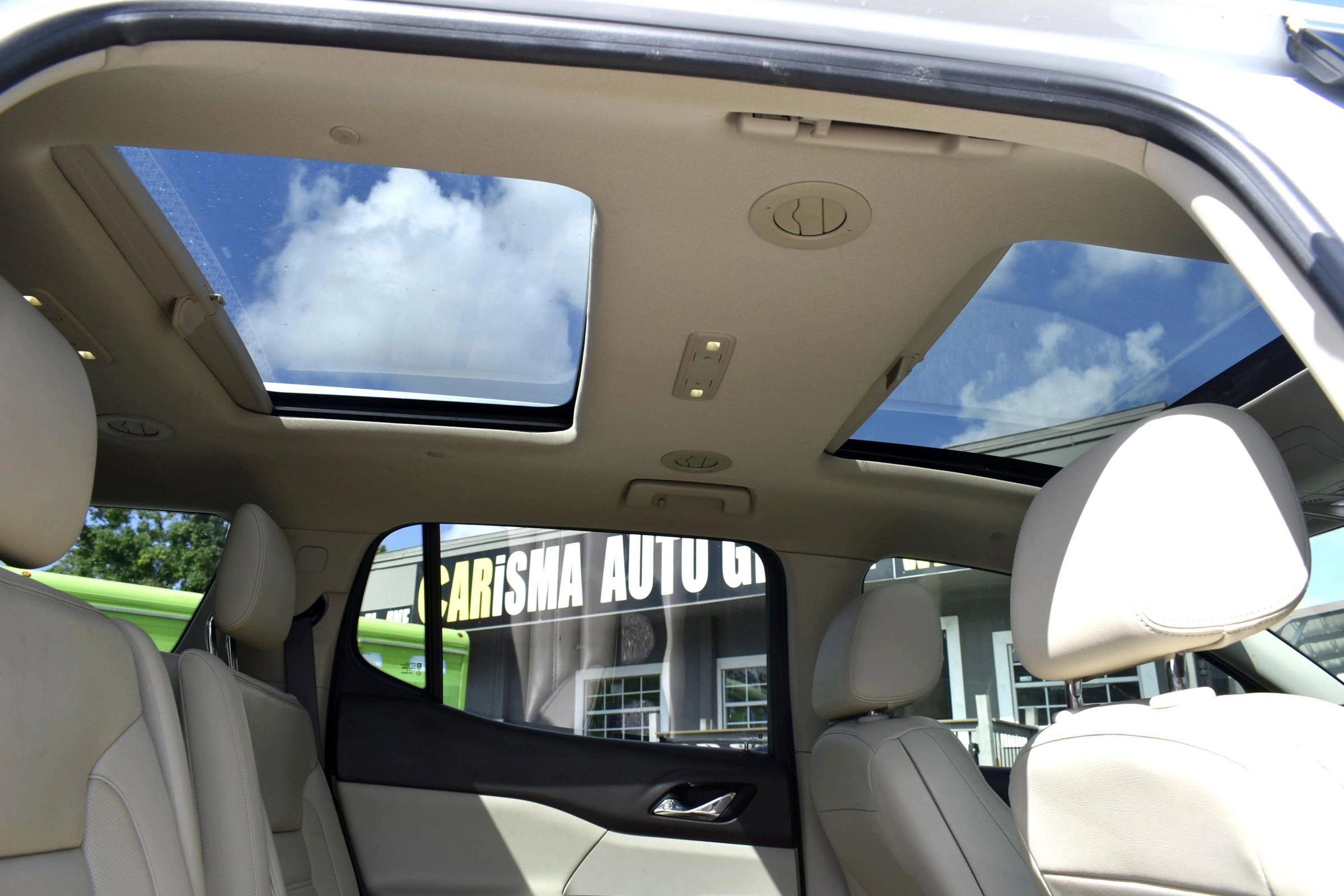 Used 2017 GMC Acadia Denali w/ Technology Package image 17