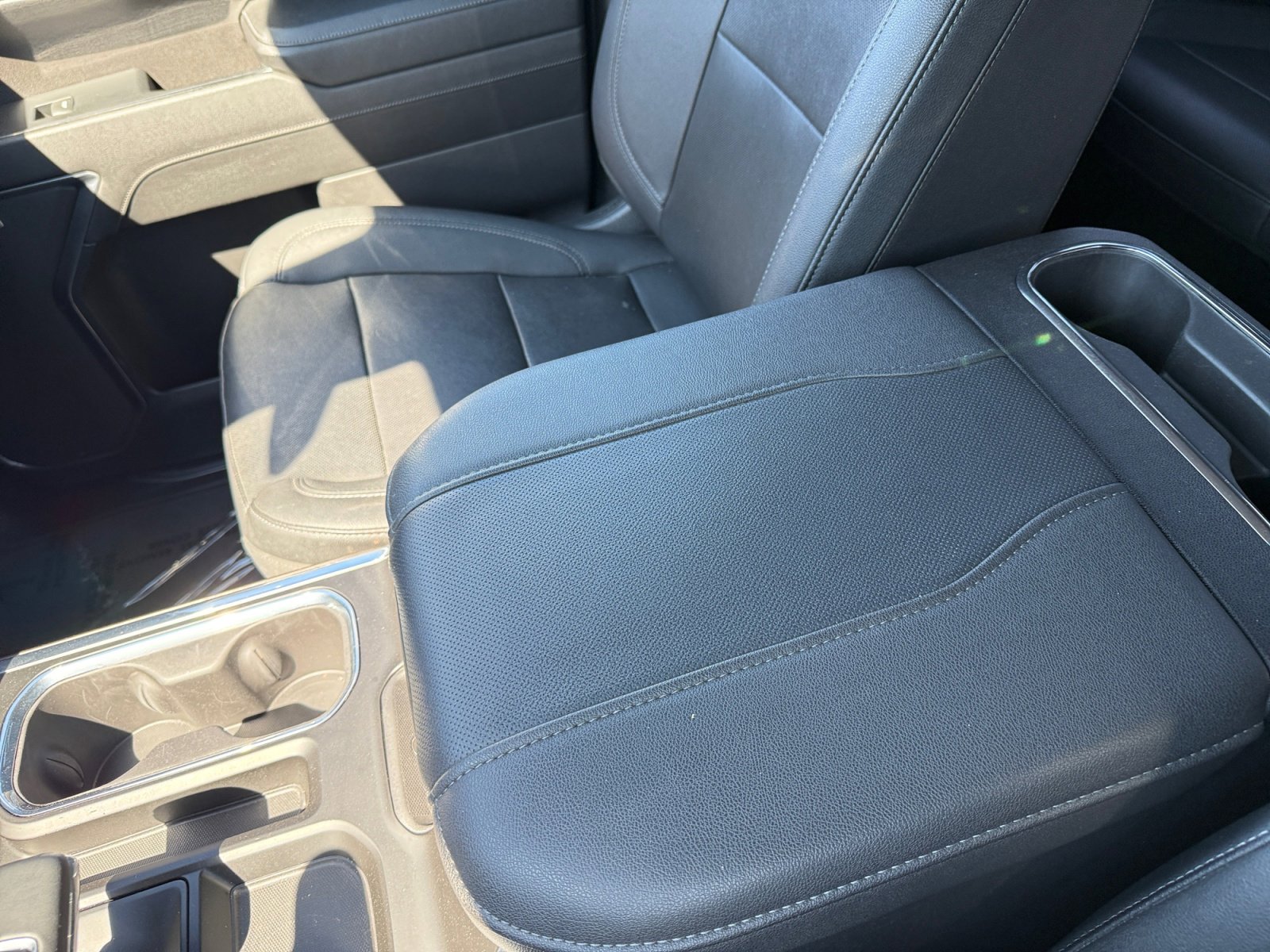 Used 2023 GMC Sierra 1500 SLT w/ SLT Convenience Package image 14