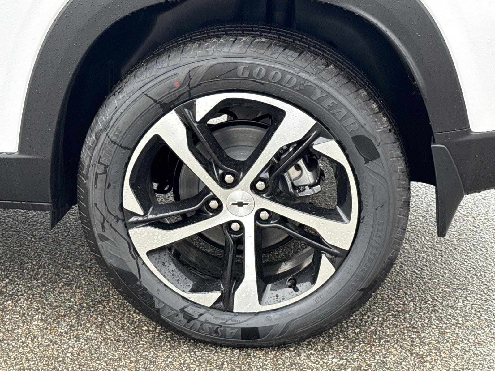 New 2026 Chevrolet Trax RS image 9