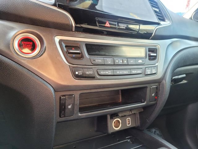 Used 2022 Honda Pilot Sport image 25