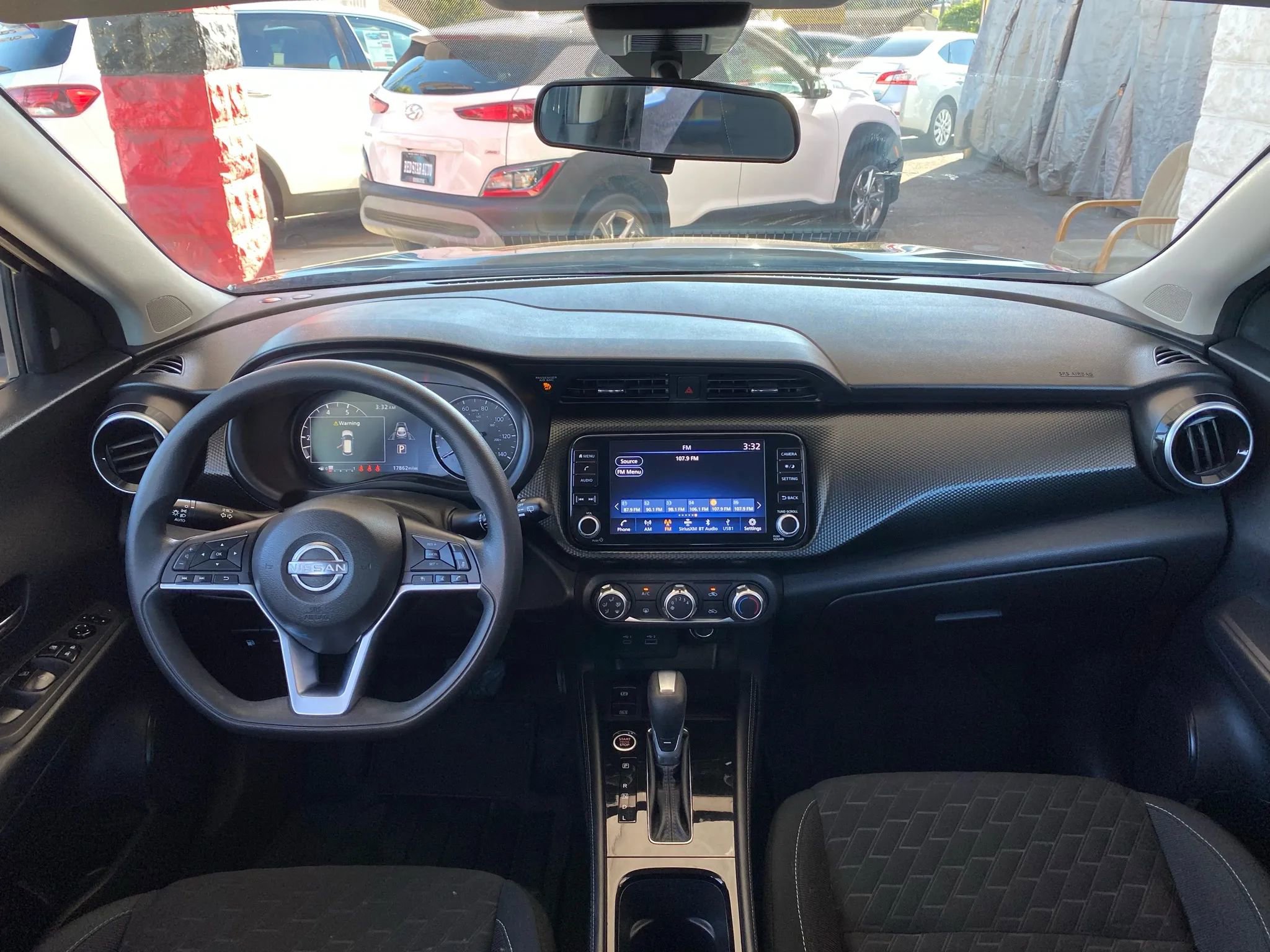 Used 2023 Nissan Kicks SV image 8