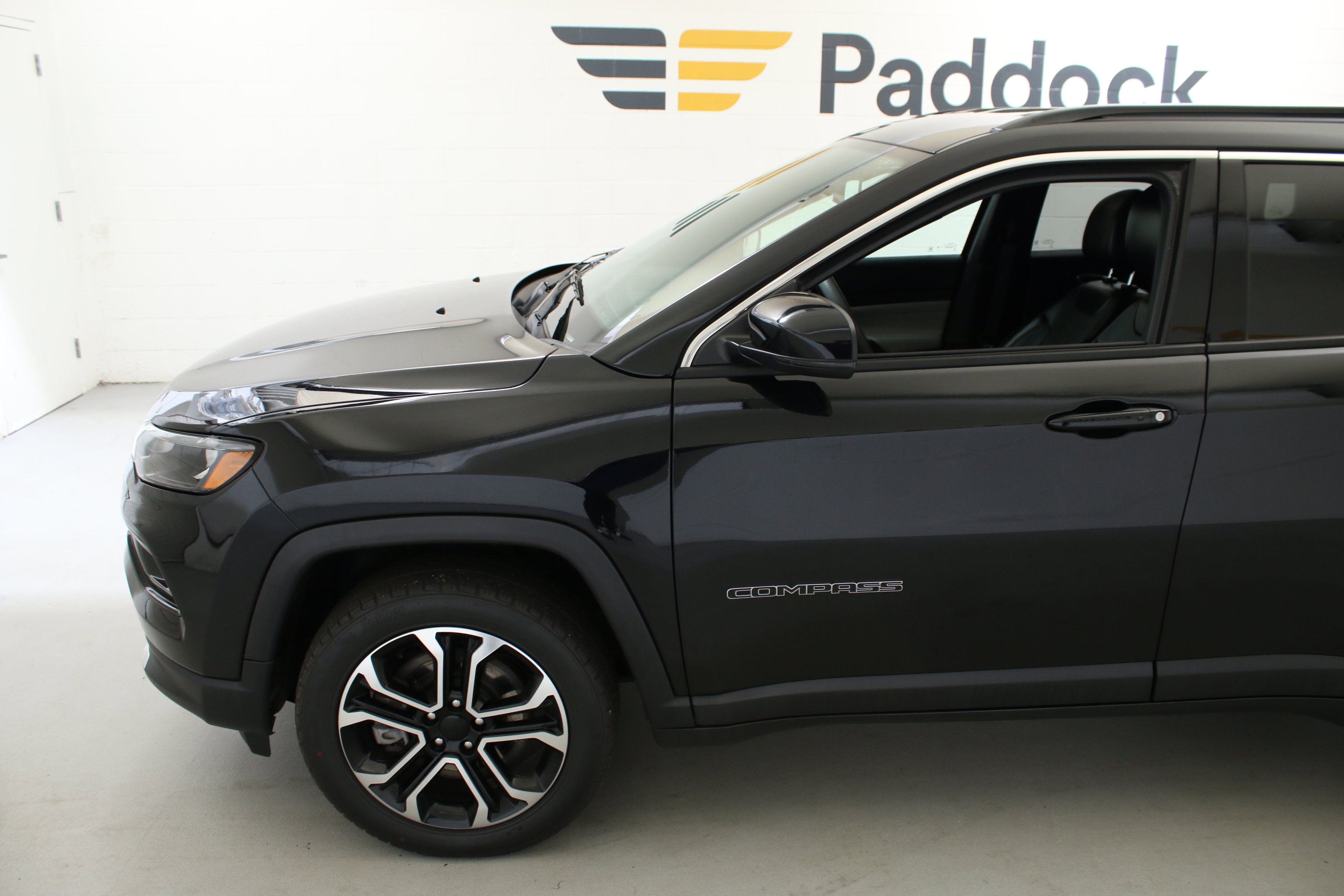 Used 2023 Jeep Compass Limited AWD/4WD image 5