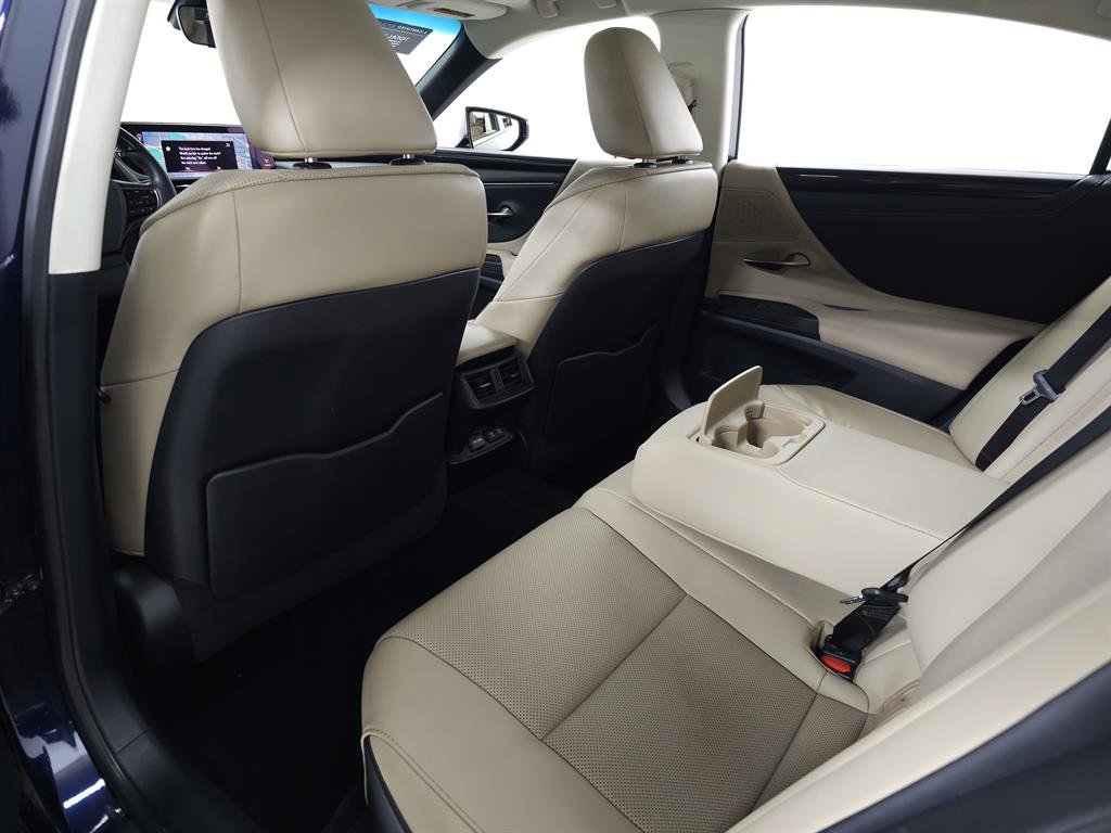 Certified 2021 Lexus ES 250 w/ Premium Package image 29