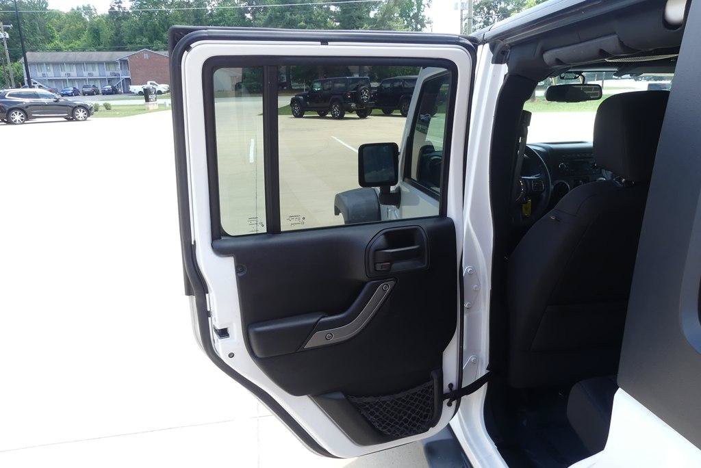 Used 2014 Jeep Wrangler Unlimited Sport w/ Quick Order Package 24S AWD/4WD image 26