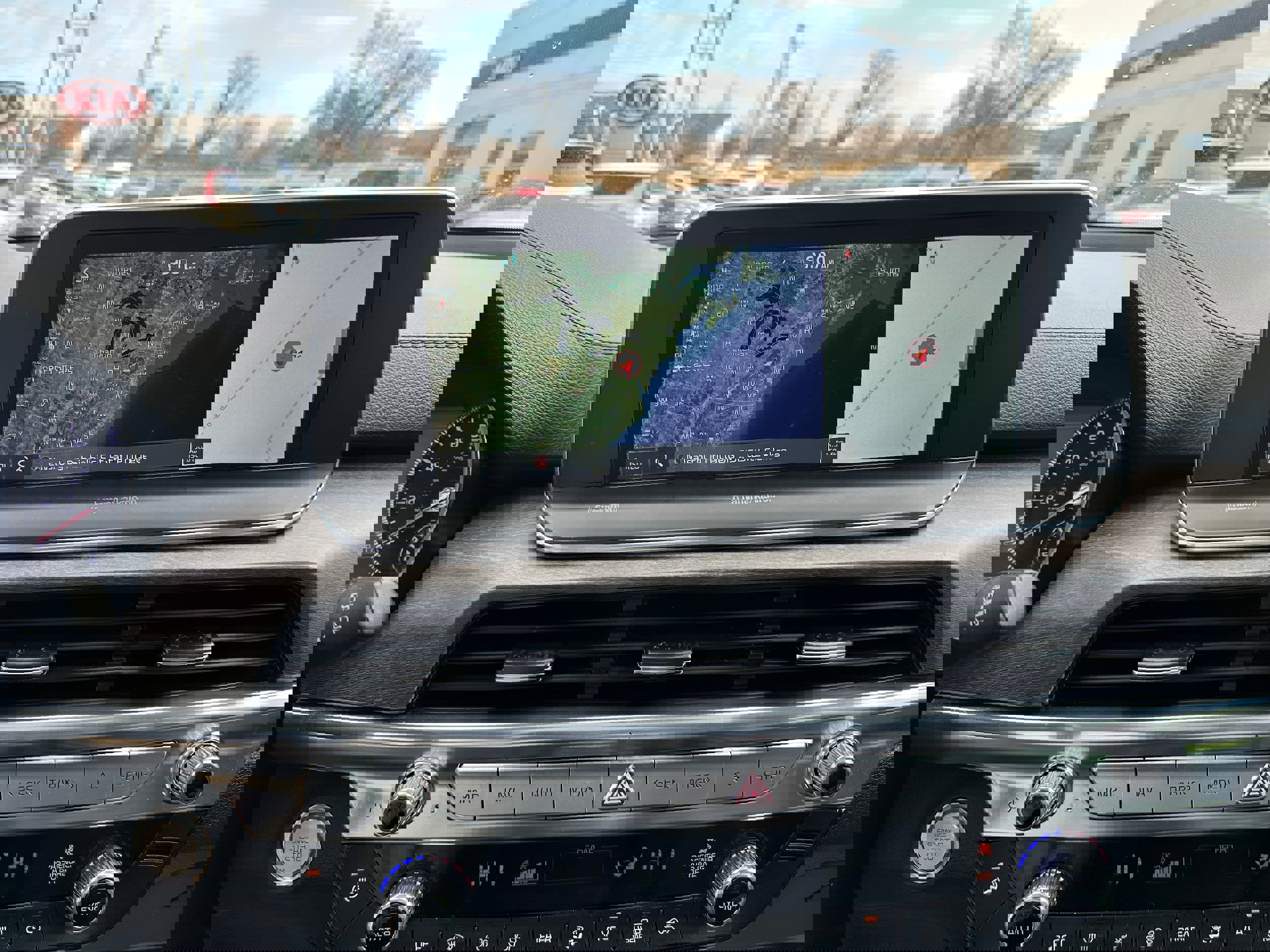 Used 2022 Kia Telluride SX w/ SX Prestige Package image 46