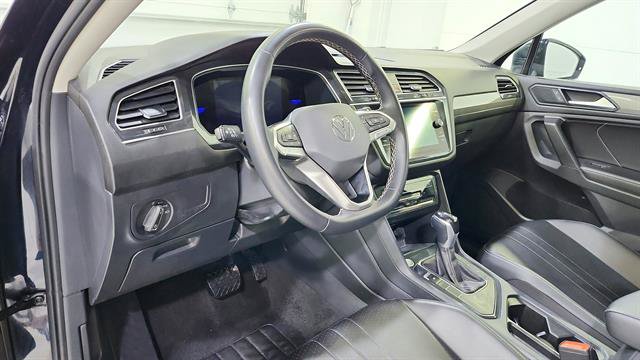 Used 2024 Volkswagen Tiguan SE FWD image 10