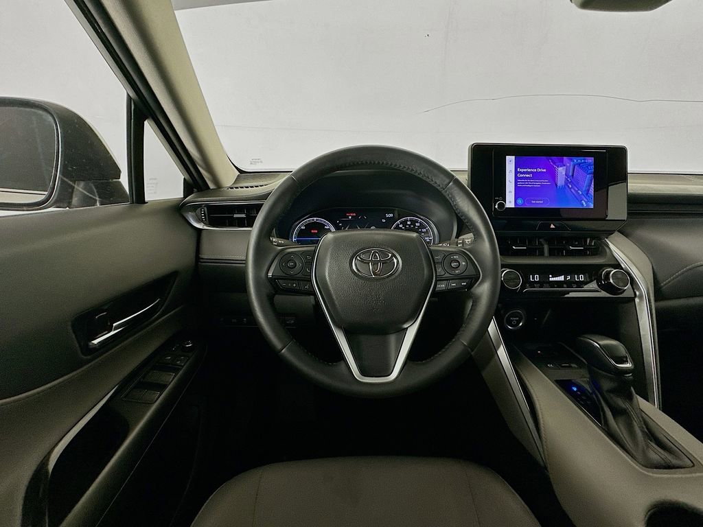 Used 2023 Toyota Venza LE image 21