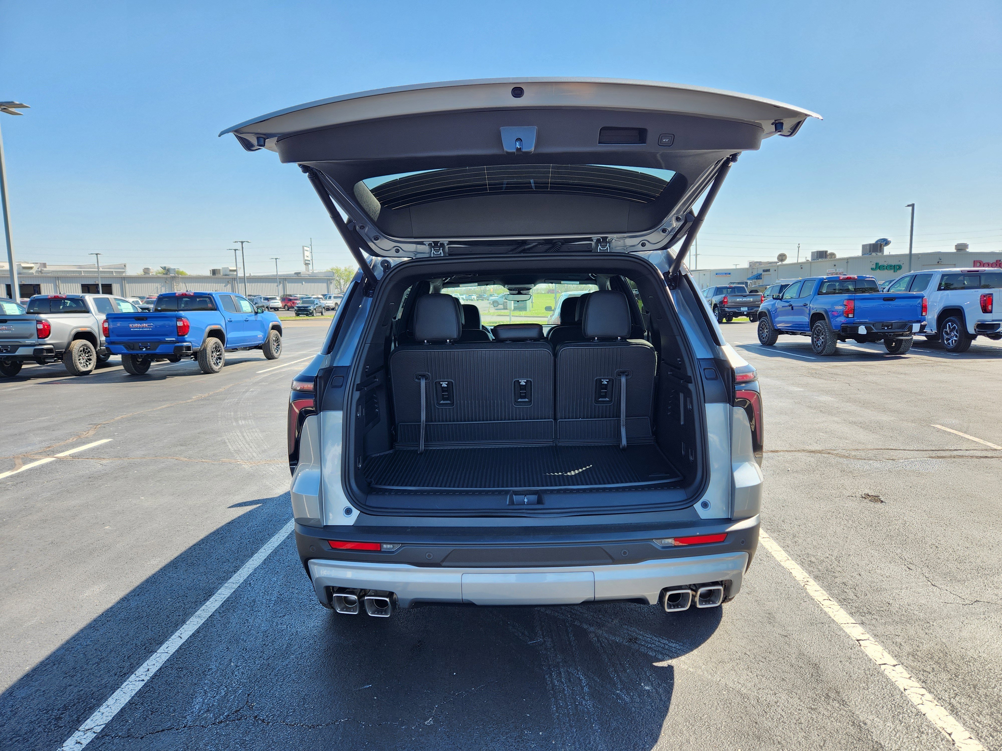 New 2026 Chevrolet Traverse Z71 AWD/4WD image 7