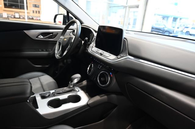 Used 2024 Chevrolet Blazer LT w/ Midnight/Sport Edition image 13