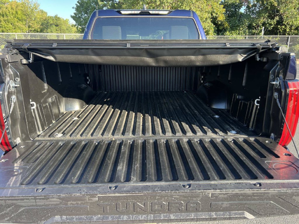 Used 2025 Toyota Tundra SR5 w/ SR5 Convenience Package AWD/4WD image 10