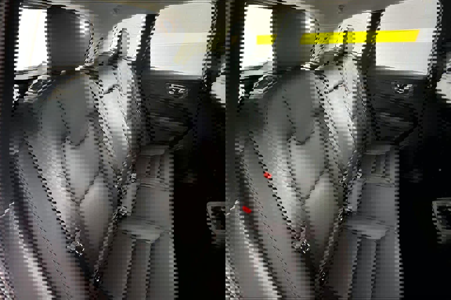 Used 2024 Volvo XC60 B5 Plus w/ Protection Package Premier image 21