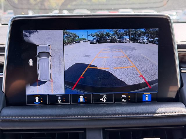 Used 2021 GMC Yukon XL AT4 w/ AT4 Premium Plus Package AWD/4WD image 15