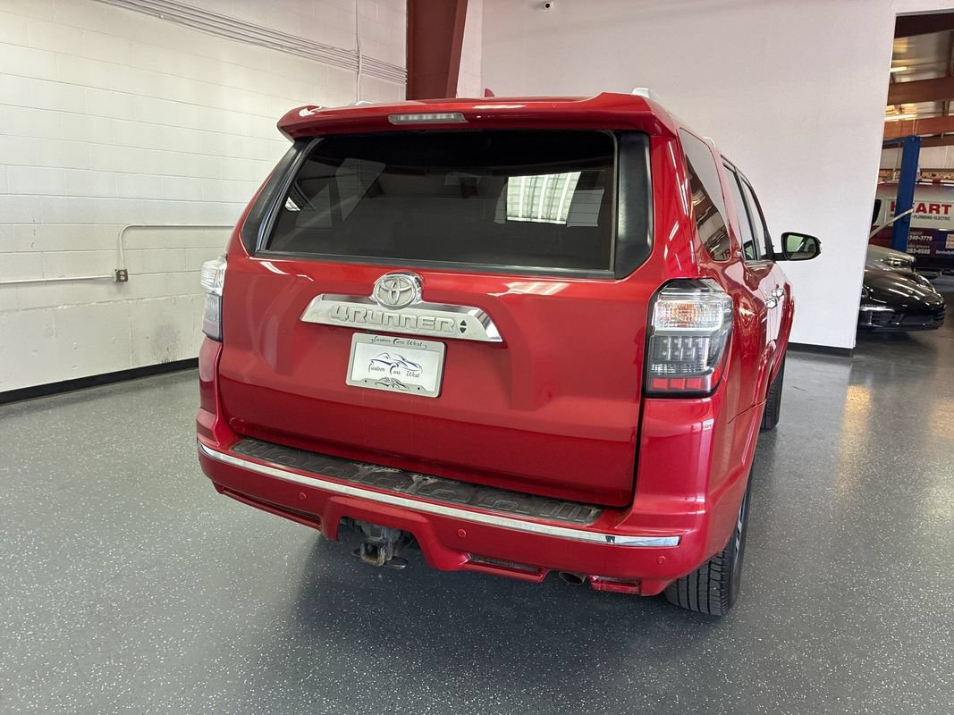 Used 2018 Toyota 4Runner Limited AWD/4WD image 4