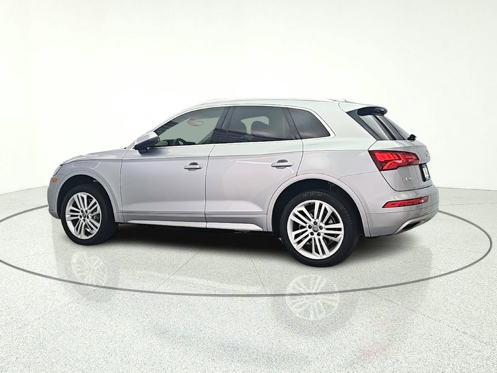 Used 2018 Audi Q5 2.0T Premium Plus w/ Premium Plus Package AWD/4WD image 5